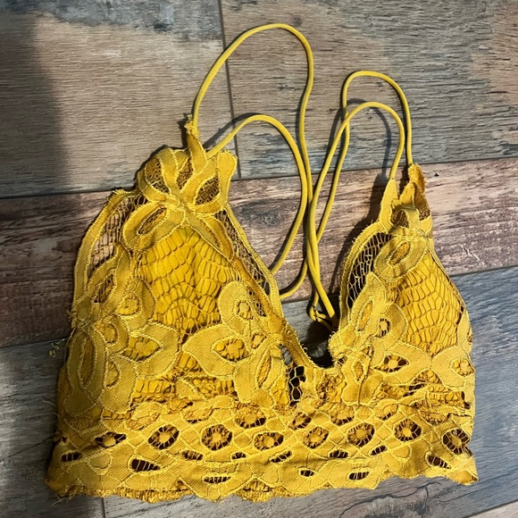 Padded mustard color pretty scrappy bralette - Picture 1 of 3